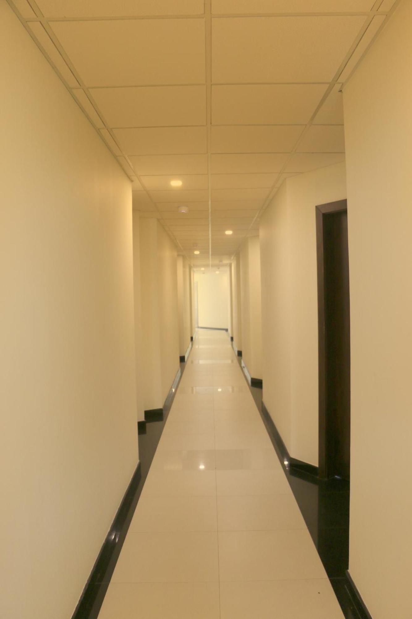 Saninro Hotel - Ragama Bagian luar foto