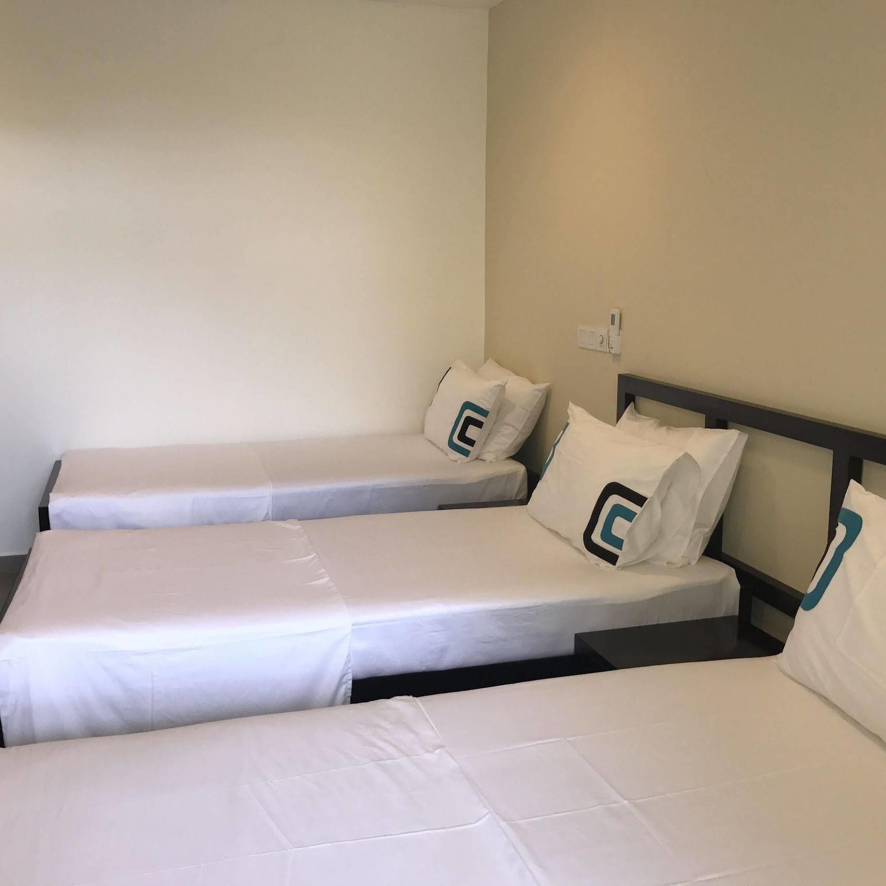 Saninro Hotel - Ragama Bagian luar foto